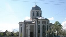 UOC сhurch in Hlyboka under threat: violent seizure looms