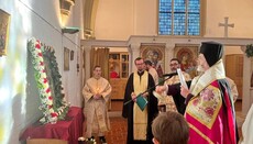 In Hamburg hat der Metropolit der Bulgarischen Kirche mit dem Pfarrer der UOC gedient.