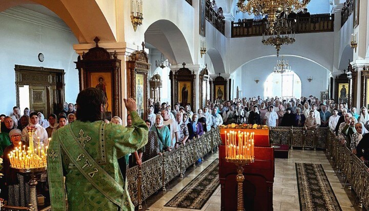 Liturghie în ziua pomenirii Preacuviosul Serafim din Sarov în schitul Sfântului Duh. Fotografie: Eparhia de Nejin