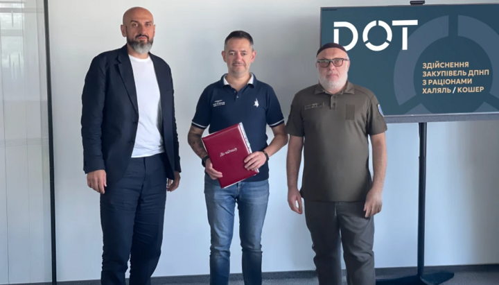 On August 6, DOT signed a memorandum with the Muslims of Crimea and the representative of the Chief Rabbi of Ukraine. Photo: DOT