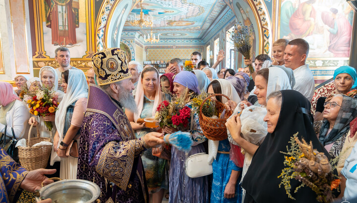 Preafericitul Mitropolit Оnufrie în Lavra Peșterilor din Kiev. Fotografie: BOUkr