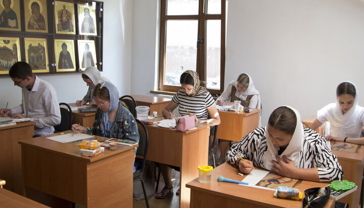 Examinations at the Kamianets-Podilskyi Icon Painting Theological School. Photo: lukicon