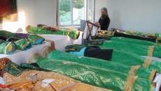 UOC explains how the relics of Venerable Fathers of Caves are re-clothed