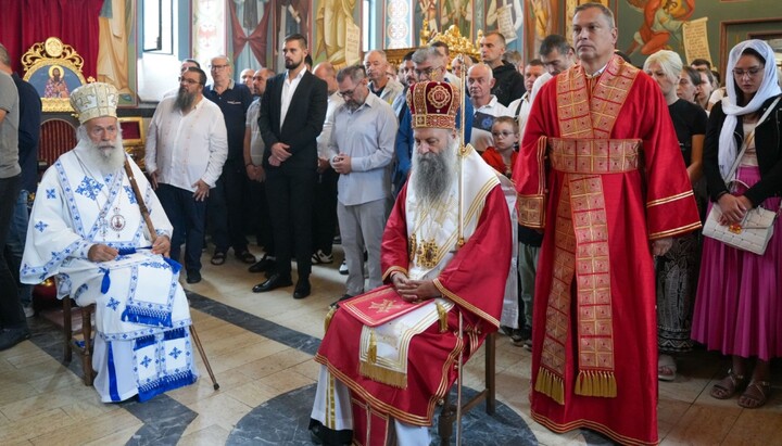 Патріарх Порфирій на літургії в храмі Святого Стефана Дечанського. Фото: spc.rs