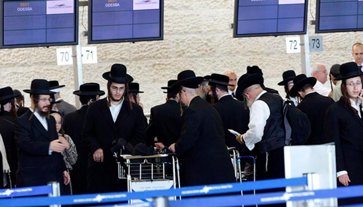Israeli Hasidim preparing for the trip to Uman. Photo: News of Israel