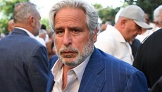 «Король дезинформации!», – Амстердам про комментарии Зеленского об УПЦ