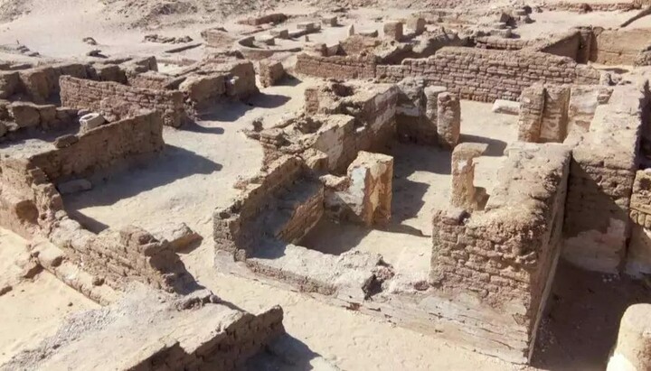 Раскопки древних церквей в египетском оазисе Харга. Фото: Министерство по делам туризма и древностей Египта