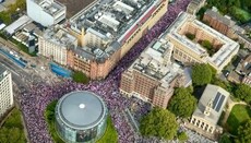 В Лондоне проходит многотысячный митинг против исламизации Британии 