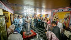 В Киеве управделами УПЦ освятил новый храм