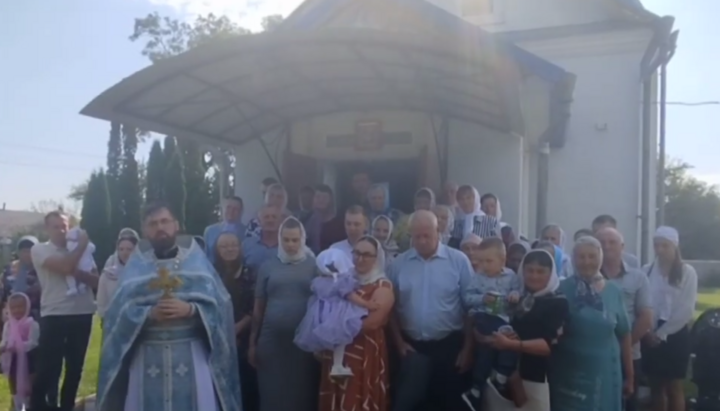 Религиозная община храма Рождества Пресвятой Богородицы УПЦ с. Миньковцы. Фото: скриншот видео «Дозор»