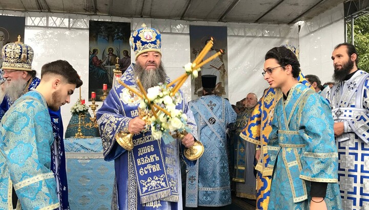 Митрополит Лонгин: Сьогодні Господь нас випробовує, зміцнюючи у вірі