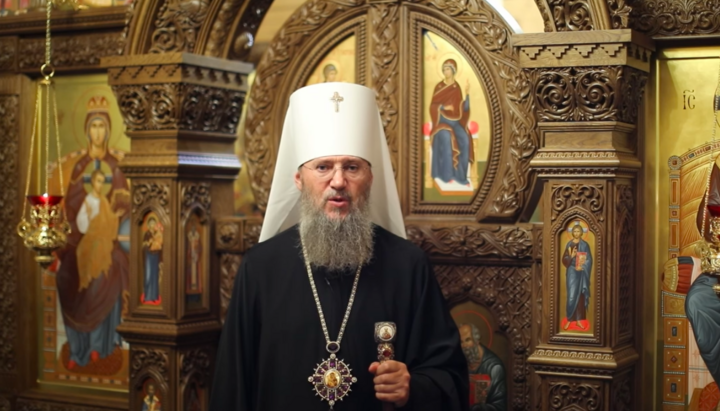 Ο Μητροπολίτης Αντώνιος απευθύνεται στους πιστούς. Φωτογραφία: στιγμιότυπο οθόνης βίντεο
