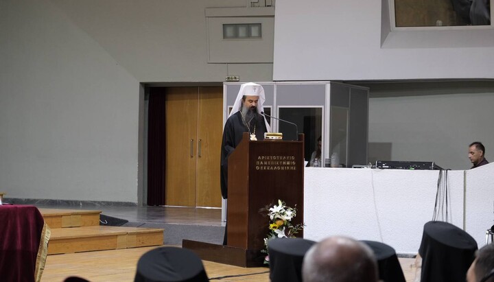 Patriarch Daniel delivering his address. Photo: UOJ