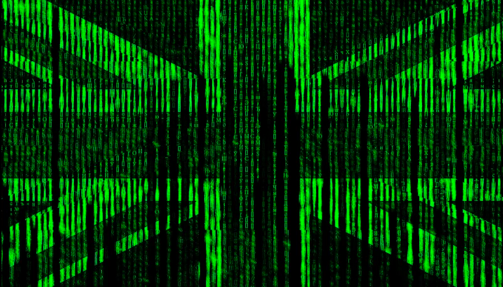 Цифровой флаг Великобритании на фоне кода, символизирующего систему цифровой идентификации. Иллюстрация: открытые источники