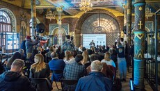 In Lavra's Refectory Church, Ukrainians asked if they're proud of citizenship