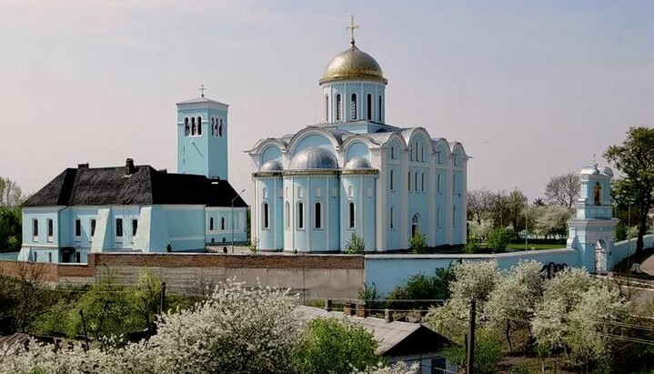 In Volodymyr, UOC eparchy and persecuted community rent new premises
