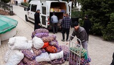 В Святогорскую лавру привезли гуманитарную помощь из Волынской епархии УПЦ