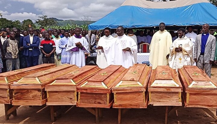 Οι υπερασπιστές των ανθρωπίνων δικαιωμάτων στις ΗΠΑ απαιτούν από τον Τραμπ να προστατεύσει την θρησκευτική ελευθερία στη Νιγηρία.