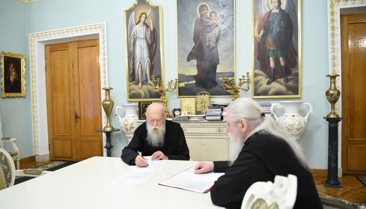 Priest who criticized OCU leadership accepted into UOC-KP with his parish