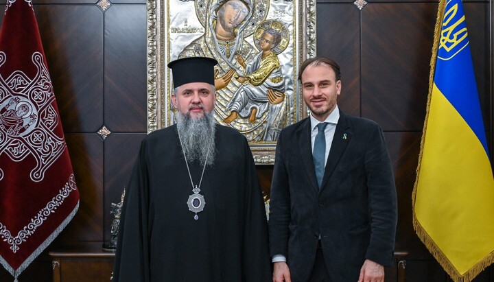 Dumenko discusses religious situation in Ukraine with Czech ambassador