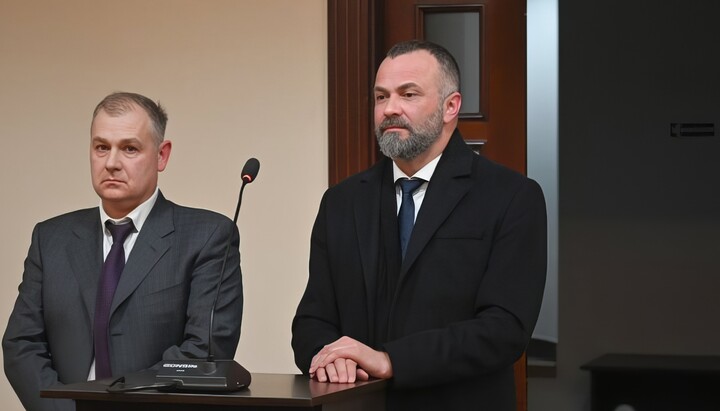 Епископ Команский Михаил (справа). Фото: ЛБ