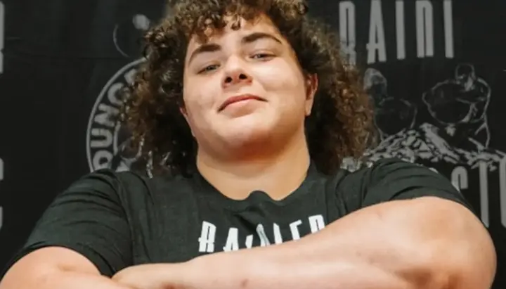 Η πιο δυνατή γυναίκα στον κόσμο αποδείχθηκε άνδρας