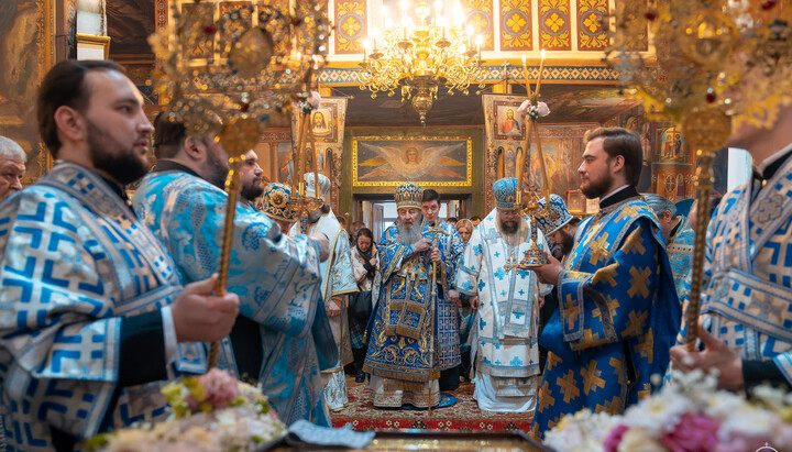 В Введение Блаженнейший совершил Литургию в столичном храме на Демеевке