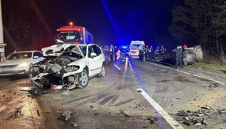 Στη Λβιβσκή περιοχή, ένας μεθυσμένος κληρικός της ΠЦУ προκάλεσε τριπλό τροχαίο δυστύχημα με έναν νεκρό