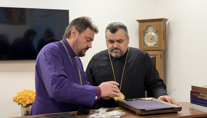 Драбинко с епископом Исаией. Фото: Фейсбук Драбинко