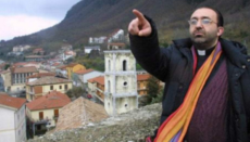 В Италии священник РКЦ предложил сделать вертеп с «девочкой-Иисусом»