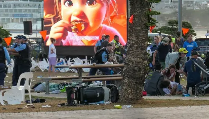 Последствия теракта на пляже Бонди в Сиднее. Фото: abc.net