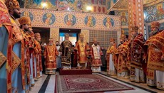 Управделами и наместник Лавры совершили Литургию в Варваринском храме Киева