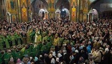 В Почаевской лавре тысячи людей почтили память преподобного Амфилохия