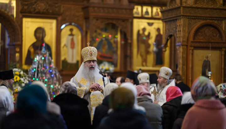 Στη Λαύρα Σβιατογκόρσκαγια συνεχάρησαν τον φυλακισμένο επίσκοπο Αρσένιο για τα Χριστούγεννα