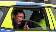 Στην Ιρλανδία συνέλαβαν για πέμπτη φορά δάσκαλο που επέκρινε τη διεμφυλικότητα