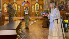 Στο μοναστήρι του Ιωαννίνου στο Κίεβο τέλεσαν κηδεία για τον γιο του ιεροδιακόνου που σκοτώθηκε στο μέτωπο