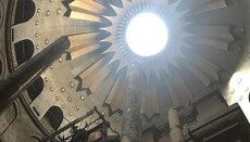 Οι αρχές της Ελλάδας φοβούνται τη διακοπή της μεταφοράς του Αγίου Φωτός από τα Ιεροσόλυμα