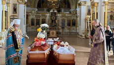 В Херсоне совершили отпевание погибших от обстрела прихожанок собора УПЦ