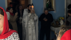 В Дубовом гонимый приход совершил первую Пасхальную службу в домовом храме