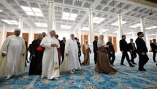 Папа Лев посетил мечеть в Алжире, и назвал ее «местом, принадлежащим Богу»