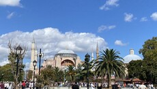 Полиция Турции задержала греков за византийский флаг в Айя-Софии