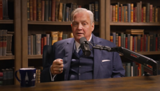 Ο πρόεδρος του βαπτιστικού σεμιναρίου κάλεσε να απαγορευθεί στις γυναίκες να είναι ποιμένες