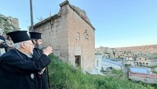 Οι Προκαθήμενοι Κωνσταντινουπόλεως και Αλβανίας τέλεσαν μαζί προσκύνημα
