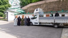 Шепетівська єпархія привезла допомогу до Святогірської Лаври
