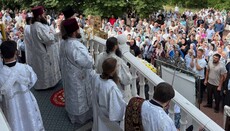 Митрополит Сергий возглавил праздничную литургию в Крещатицком монастыре