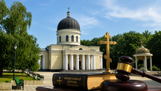 The Liberal Party of Moldova called for a ban on the metropolis over its ties with the ROC