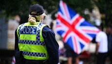 In England, all police officers were urged to observe the Ramadan fast in solidarity