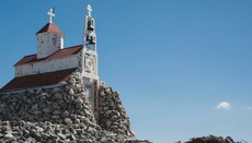 В Черногории албанская партия требует снести православный храм