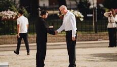 Ο Ζελένσκι αποφάσισε να βραβεύσει υπαλλήλους του αποθέματος της Λαύρας