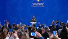 Зеленский: Мы боремся, чтобы Путин не указывал, какой Церкви исчезнуть